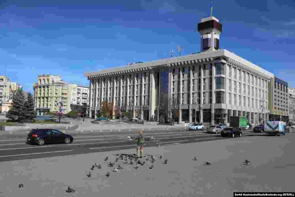 День захисників і захисниць України від 2014 року відзначали в Україні на особливо шановане українським козацтвом свято Покрови 14 жовтня. Після реформи церковного календаря у 2023 році відзначення перенесли на 1 жовтня
