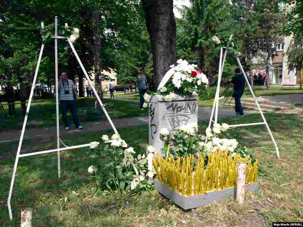 BiH - Obilježena 19. godišnjica od stradanja vojnika JNA, Tuzla, 15.05.2011. Foto: RSE / Maja Nikolić