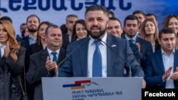 Armenia - Opposition figure Aleksan Aleksanian addresses a Strong Armenia rally in Yerevan.