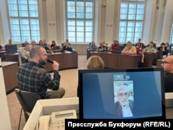 Під час дискусії
