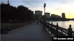 Випускники зустрічають світанок в окупованому Донецьку