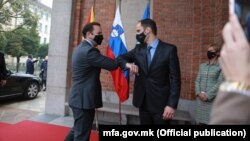 Министерите за надворешни работи на С. Македонија и на Словенија, Бујар Османи и Анже Логар