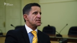 ზორიან შკირიაკი: მიხეილ სააკაშვილი, უბრალოდ, მასხარაა