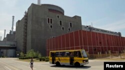 An exterior view of the Zaporizhzhya nuclear power plant (file photo)