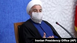 با وجود سد اف‌ای‌تی‌اف، روحانی می‌گوید دولت او برای واکسن «برنامه‌ریزی‌هایی» کرده است