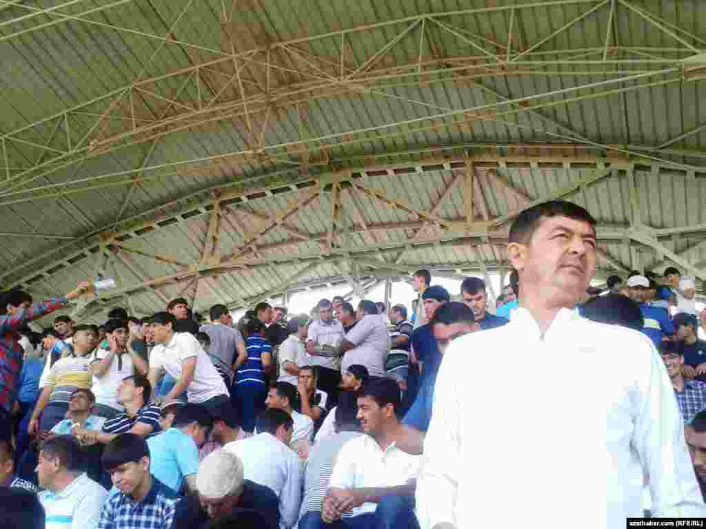 Aşgabatdaky aýlawyň tomaşaçylary