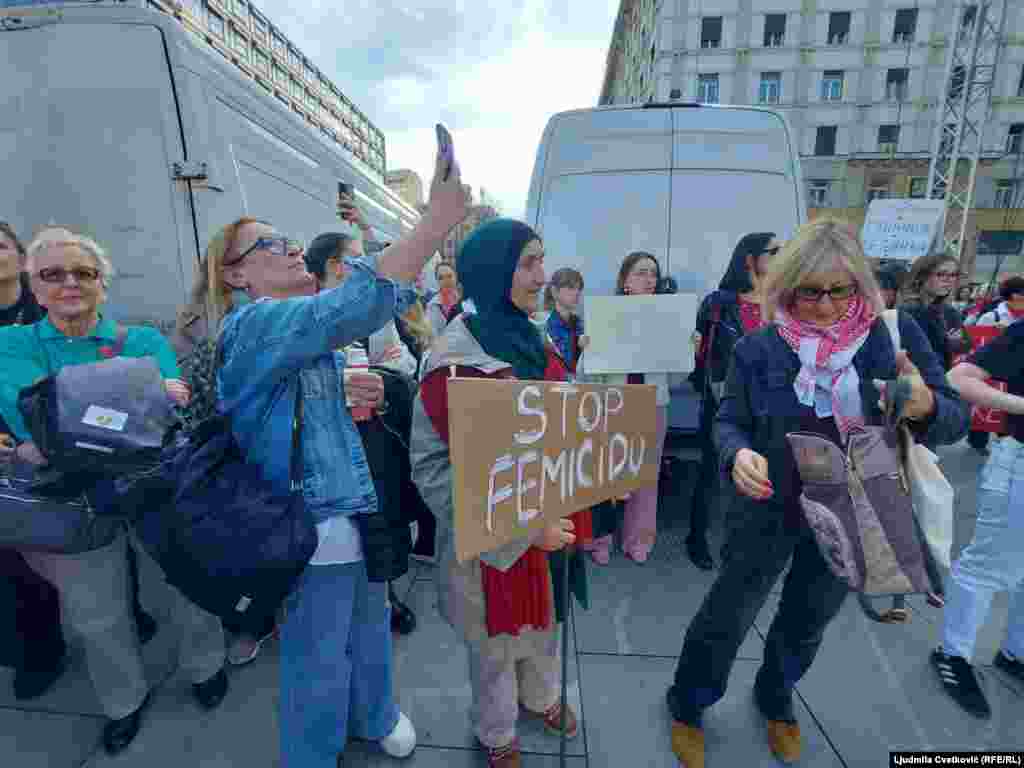 U poslednjih deset godina zabeleženo je više od 300 femicida u Srbiji, pokazuju podaci nevladine organizacije Autonomni ženski centar.