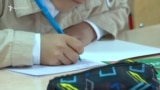 Երեխաները Երևանում դպրոց կգնան 8:15. Գոհ ու դժգոհ ծնողներ կան, կրթության փորձագետը մտահոգ է