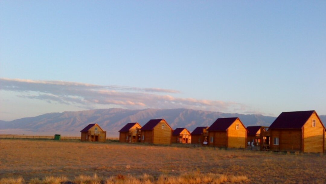 Ұялы телефонға түсірілген жеке порно Қыз мұрнын иіскейді