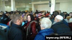 Очереди в крымский Госкомрегистр
