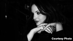 A social media account linked to journalist Nika Novak's close acquaintances claims that the Russian Federal Penitentiary Service has confirmed her location. (File photo)