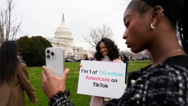 У ЗША абавязалі кітайскую кампанію прадаць сацыяльную сетку TikTok, каб пазьбегнуць яе забароны