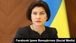 Ірина Венедіктова не назвала імені парламентаря, проте обставини вказують на представника президентської фракції Сергія Кузьміних