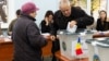 La primul tur al alegerilor prezidențiale românești, din noiembrie, anulat de Curtea Constituțională, participarea moldovenilor cu cetățenie română, la secțiile de votare din R. Moldova, a atins un nivel record.