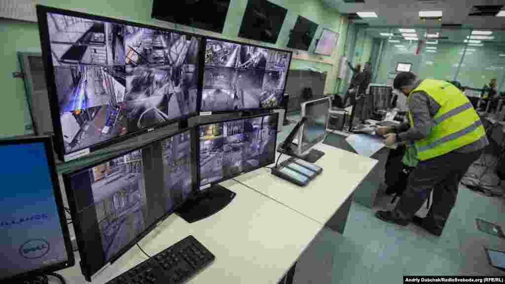 Dozens of robotic cameras are located throughout Chernobyl&#39;s New Safe Confinement (NSC). Streaming video is monitored from the structure&#39;s main control room known as the Confinement Management Center (CMC). The containment structure is also equipped with automated fire-suppression systems.