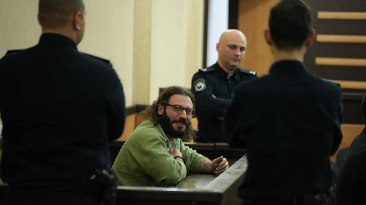 "ცრუ ჩვენებისთვის უნდა დააკავონ" - საბა სხვიტარიძის საქმეზე პოლიციელი გამოიკითხა