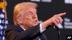 Доналд Трамп 