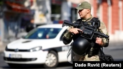Policijski službenik u Sarajevu (Ilustrativna fotografija).