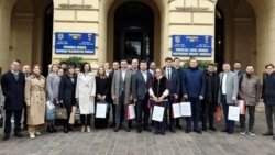 Echipa Agenției Proprietății Publice, într-o vizită de lucru la Oradea, România, din octombrie 2025. În imagine apar mai mulți funcționari ai agenției. 