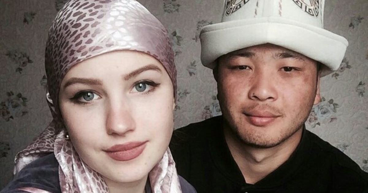 Мигрант жұмысшылар жіпті сиқырлайды