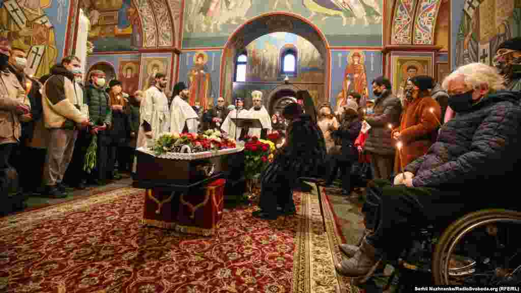 Панахида за покійним відбулася у Свято-Михайлівському Золотоверхому соборі Православної церкви України