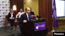 Armenia -- Opposition lawmaker Edmon Marukian speaks at the founding congress of his Bright Armenia Party in Yerevan, 12Dec2015.