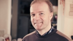 Алесь Чумакоў у віленскім шэлтары пасьля вызваленьня