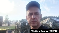 Владимир Егоров пока на карантине и живет в палаточном лагере для беженцев 