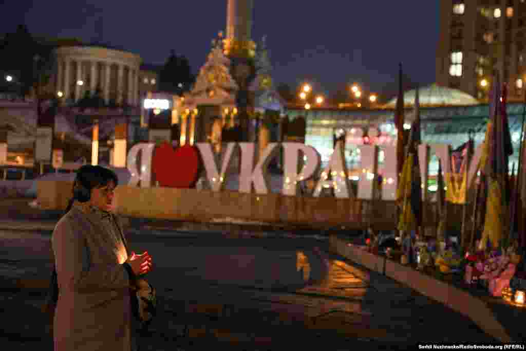 На початку лютого 2026 року Київський міжнародний інститут соціології (КМІС) оприлюднив результати опитування, яке проводилося в кінці січня – тобто в умовах, коли після масованих ударів РФ по енергетиці частина країни, а передусім Київ, стикалася з гострим дефіцитом електроенергії та відсутністю тепла й води на тлі морозів, що сягали позначки -25°C. На думку 88 відсотків респондентів, ударами по енергетиці Росія намагається примусити Україну до капітуляції. При цьому 65 відсотків опитаних заявили, що вони готові терпіти війну стільки, скільки буде необхідно. У вересні та грудні 2025 року таку відповідь давали 62 відсотки респондентів