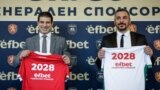 Президентът на БФС Георги Иванов-Гонзо и мениджърът в "Ефбет" Божидар Йочев представят новия спонсорски договор, който предвижда базата на националните отбори в Бояна да се ребрандира с името на хазартната компания, 3 юни 2025 г.