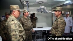 ​Министр обороны посетил мобильный полевый госпиталь