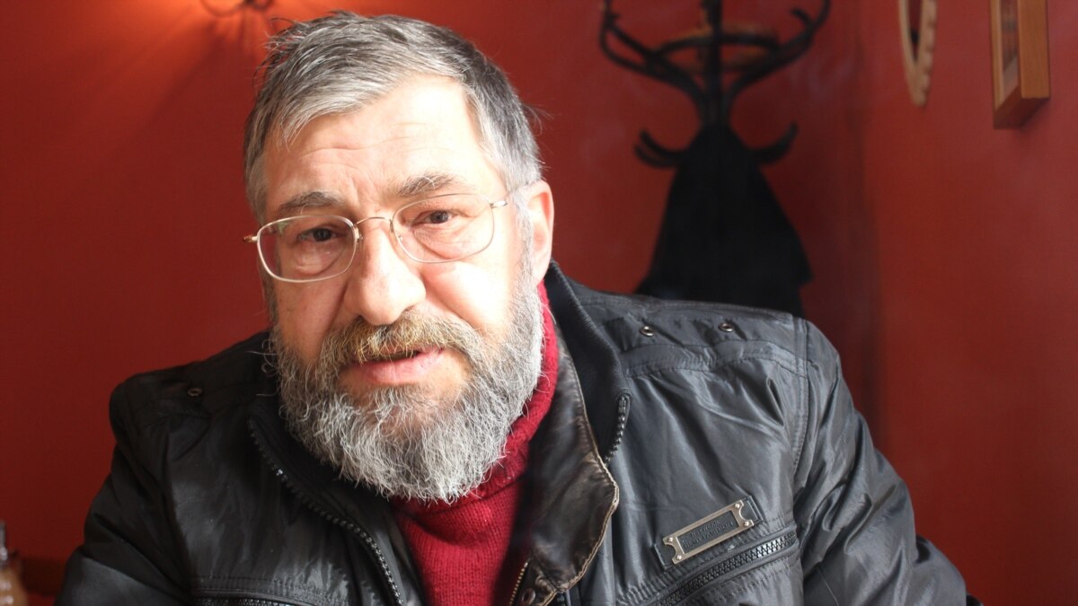 “Да нахраниш орела”. Деян Енев, който пише за човешките съдби