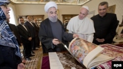 Встреча Хасана Рухани с папой римским