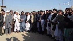 معترضو کانديدانو د کندهار د ټاکنو خپلواک کمېسیون دفتر وتړه