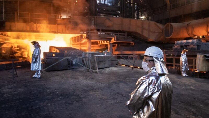 Sprijinit de stat cu 292 milioane de euro să reia producția, combinatul Liberty Galați trimite angajații în șomaj tehnic