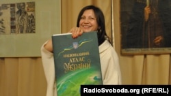 Директор музею Валентина Бочковська, Київ, 24 квітня 2012 року