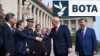 Presidenti amerikan gjatë takimeve me zyrtarë kinezë, në Pekin, më 14 maj 2026.