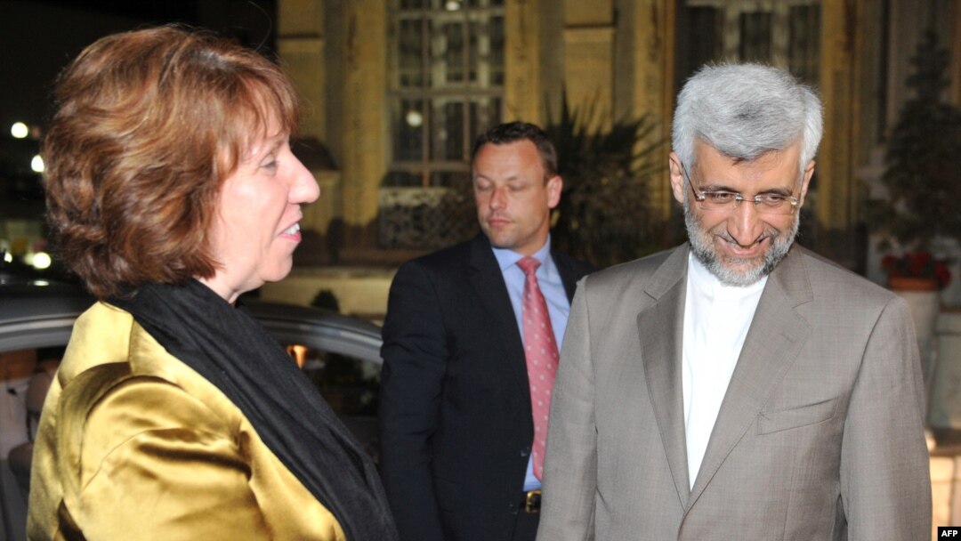 سعید جلیلی و کاترین اشتون شامگاه ۲۵ اردیبهشت‌ماه در محل کنسولگری ایران در استانبول با یکدیگر دیدار کردند.