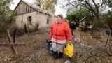 Ukraine - civilians evacuate their village, Novooleksandrivka, in Dnipropetrovsk - screen grab