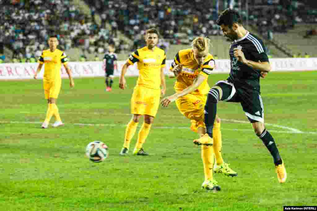 &quot;Qarabağ&quot; futbol üzrə Avropa Liqası&nbsp;pley-off mərhələsinin cavab oyununda&nbsp;&nbsp;&quot;Yanq Boyz&quot; a 3:0 hesabı ilə qalib gəldi.