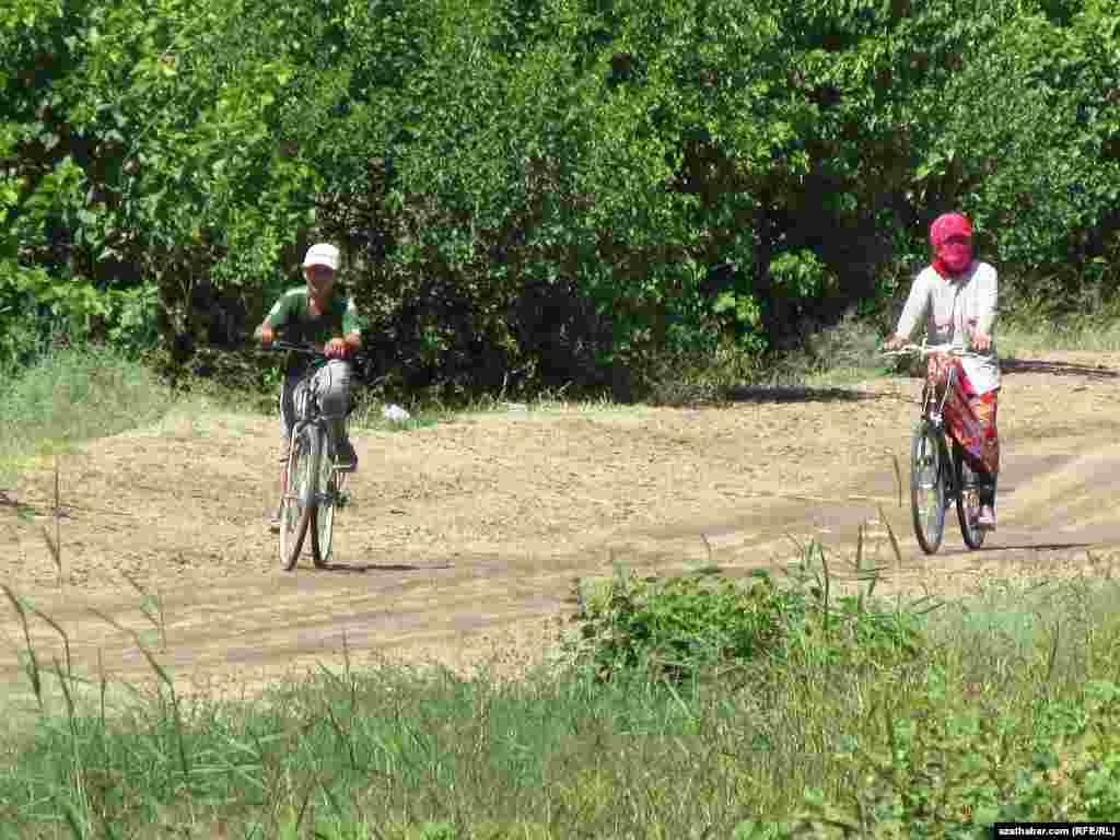 Tigirli oba ýaşaýjylary