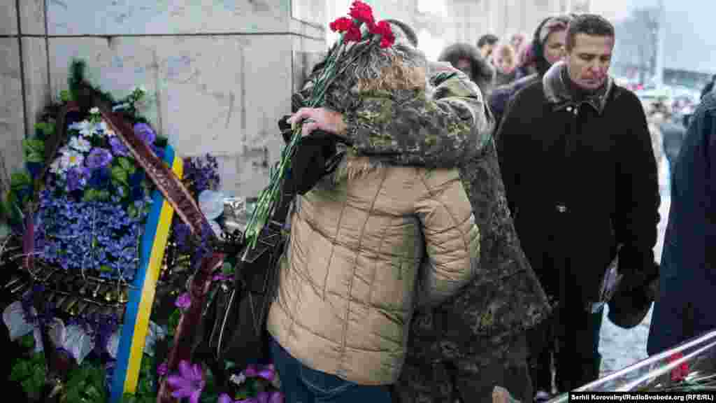 Рідні ледве стримували сльози