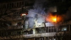 Поражения от руски удар по жилищна сграда в Днипровски район на Киев, 25 ноември 2025 г.