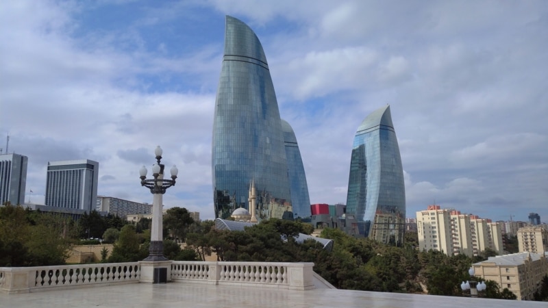 Президент Жапаров расмий сапар менен Азербайжанга барат