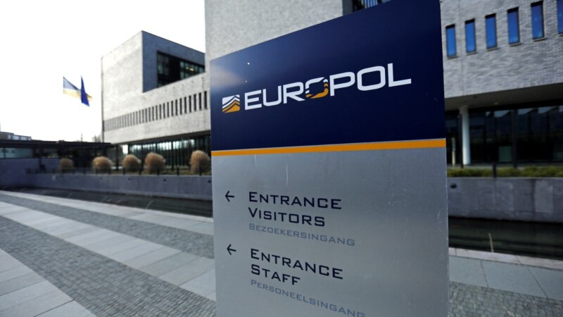 Europol razkril albansko mrežo za tihotapljenje kokaina, aretiranih deset oseb