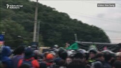 South Koreans Protest Against THAAD Missiles