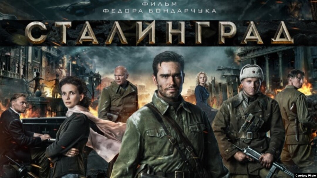 Порнографиядағы сексуалды қыздар