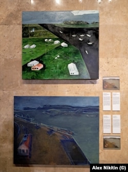 Матвей Вайсберг. Штудия картины Григория Сергеева "Речной причал, 1925 г. Картинки старого Херсона" (1976), внизу. Полина Кузнецова. Оммаж той же работе Григория Сергеева, вверху