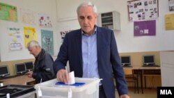 Кандидатот за градоначалник на СДСМ, Никола Андонов гласа на изборите во Ново Село 