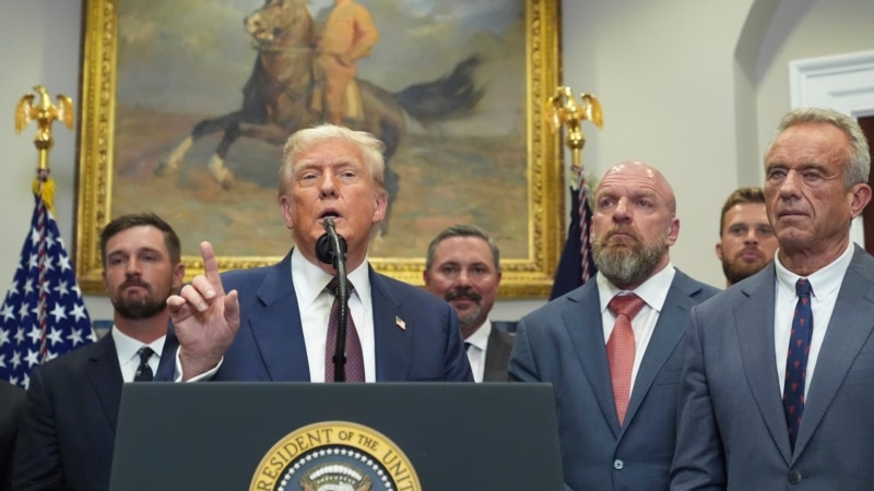 Trump spune că atacurile Rusiei că sunt „dezgustătoare” și promite noi sancțiuni. Bilanțul atacului asupra Kievului a ajuns la 26 de morți